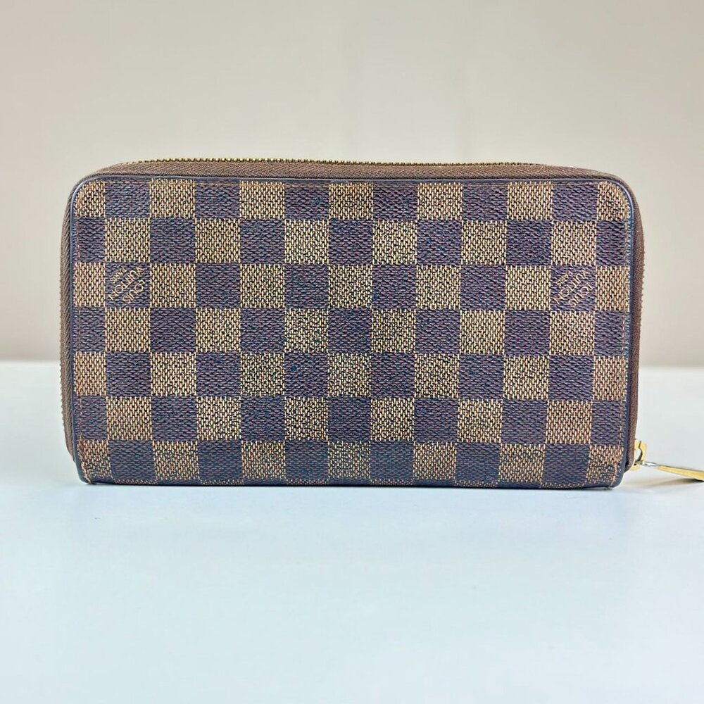 Louis Vuitton Damier Ebene Wallet - Picture 2 of 6